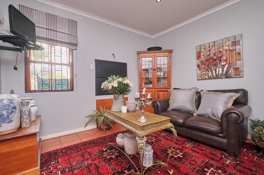 3 Bedroom Property for Sale in Uitzicht Western Cape